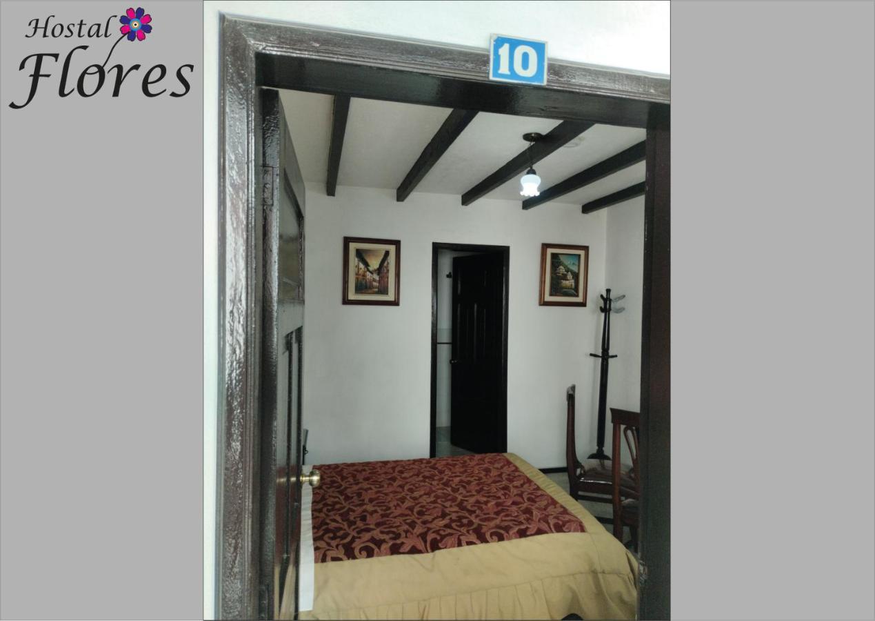 Hostal Flores Quito Exterior photo